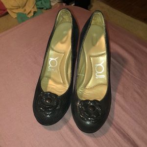 YOU by Crocs Size 8 Women’s Heels